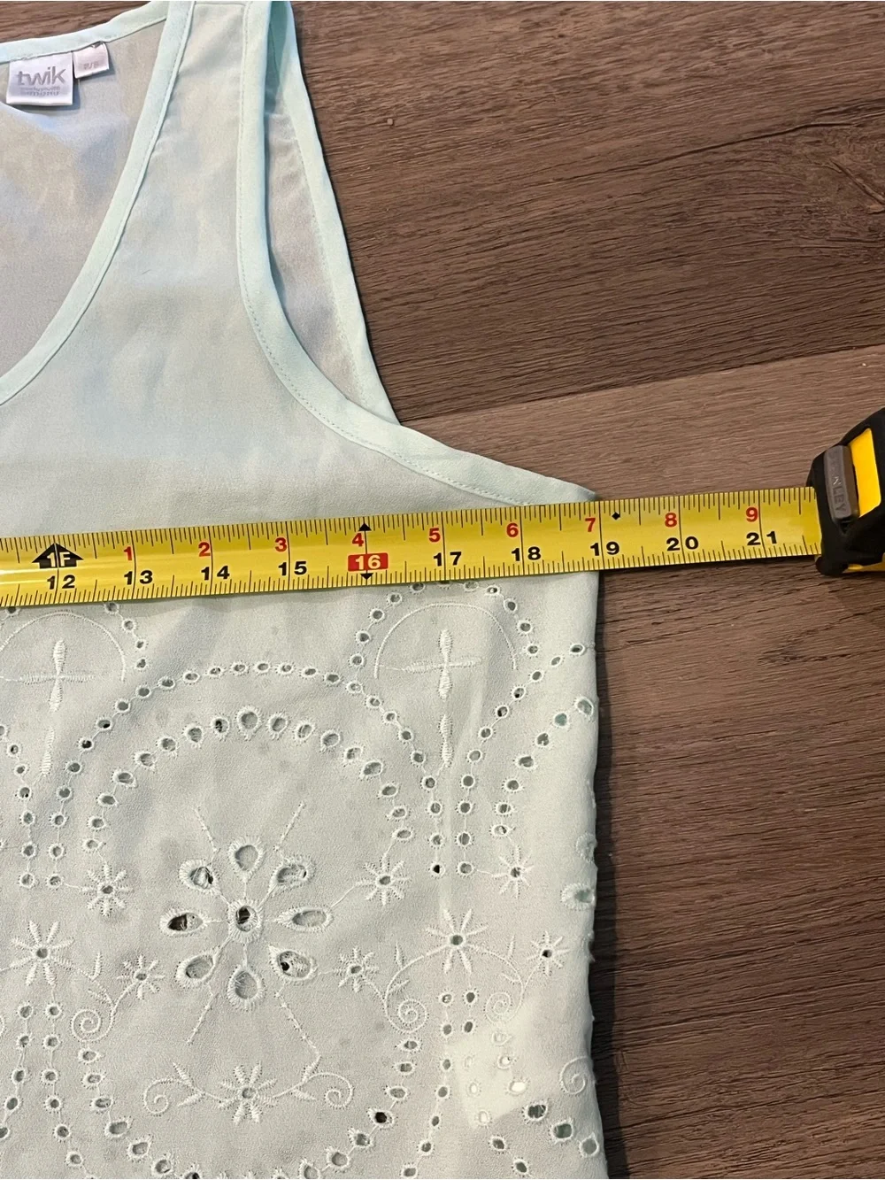 Twik Mint Green Eyelet Scalloped Crop Tank Top - Picture 5 of 8